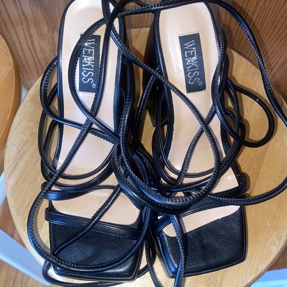 NEW Lace Up Platform Sandals - Picture 2 of 8